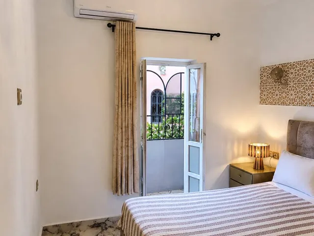 Charmant studio marocain avec balcon privé
