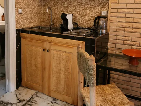 Charmant studio marocain avec balcon privé 4